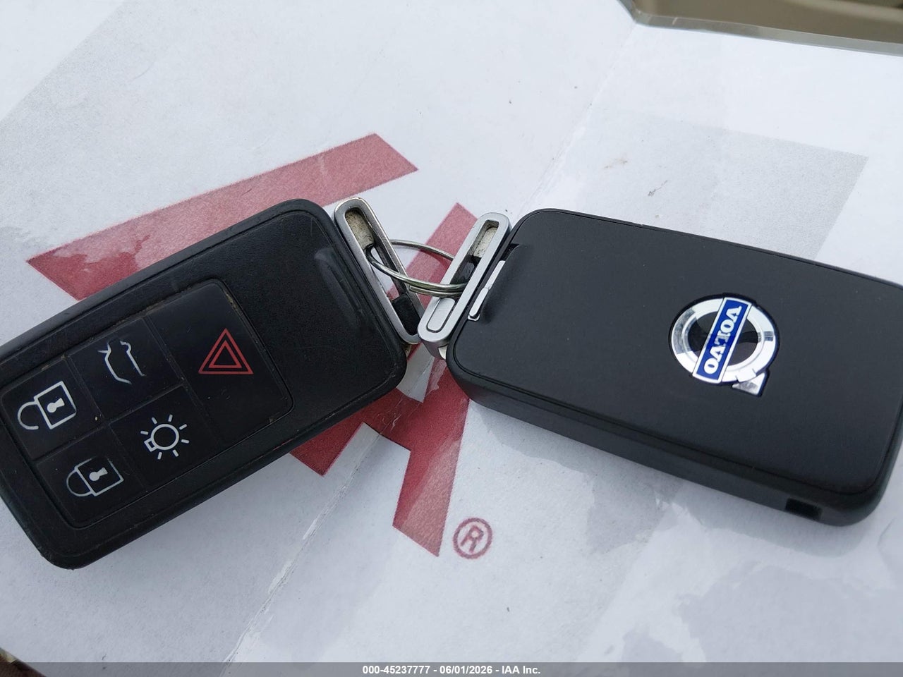 2011 VOLVO XC70 T6 thumbnail 12