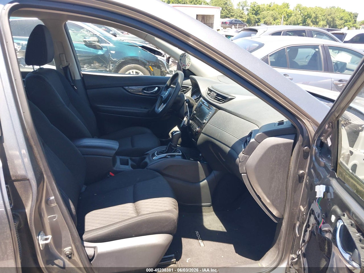 2018 NISSAN ROGUE S · 5/12