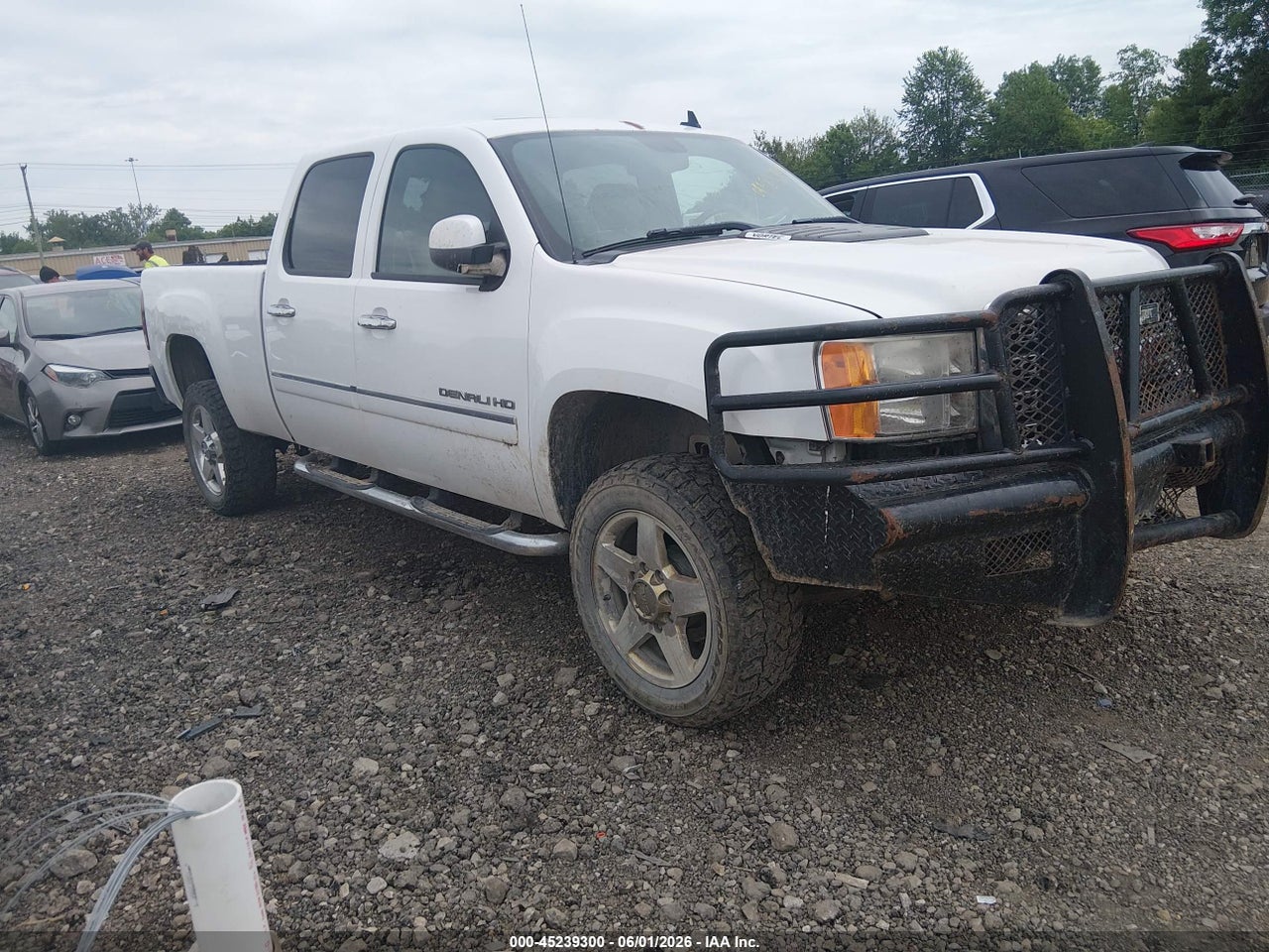 2011 GMC SIERRA 2500HD DENALI thumbnail 2
