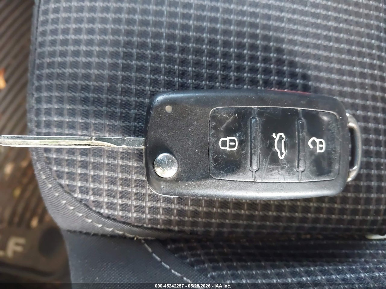 2013 VOLKSWAGEN GOLF 2.5L 4-DOOR thumbnail 12