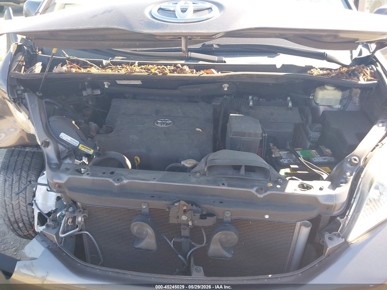 2015 TOYOTA SIENNA XLE 7 PASSENGER thumbnail 11