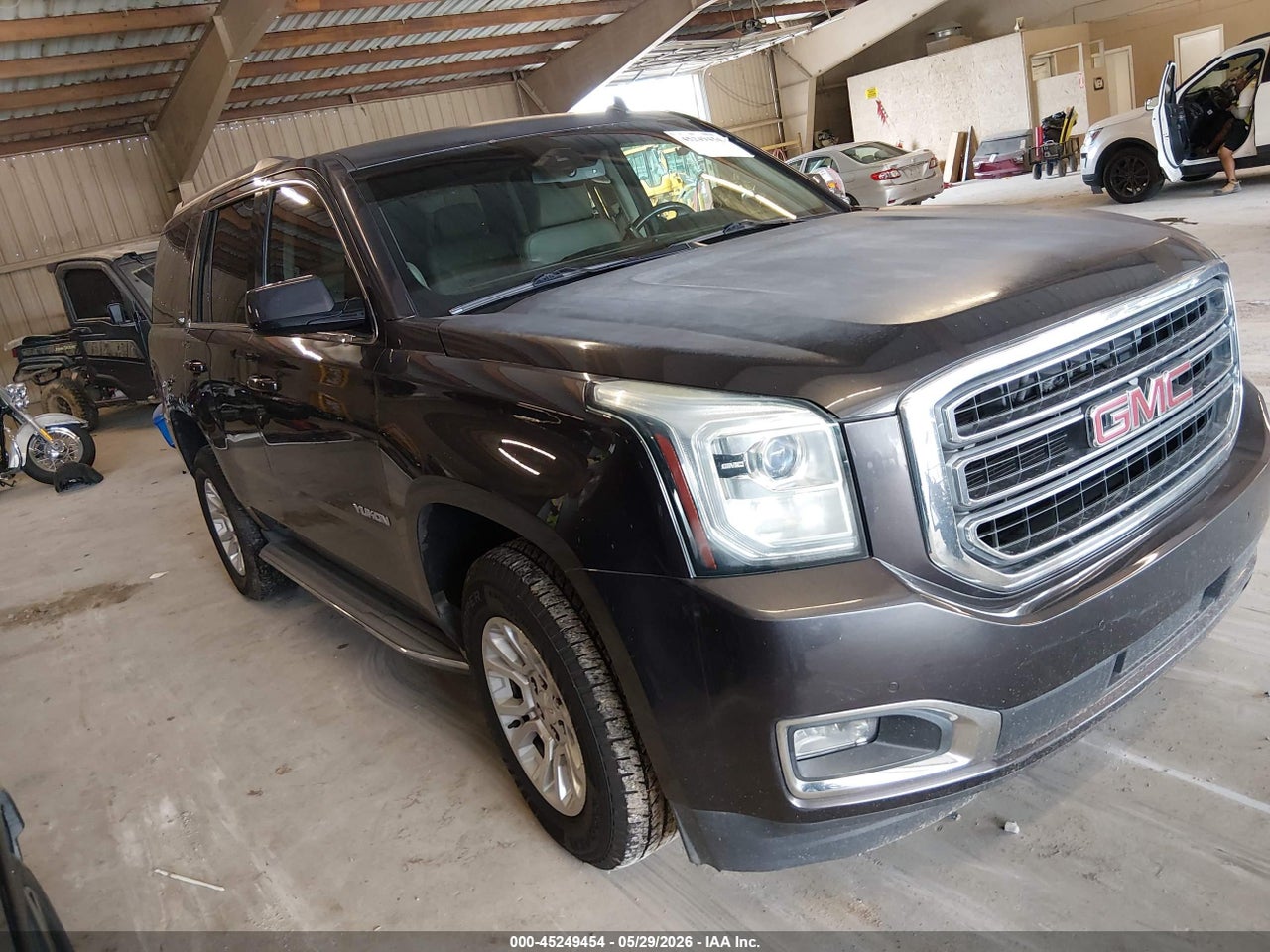 2015 GMC YUKON SLT thumbnail 2