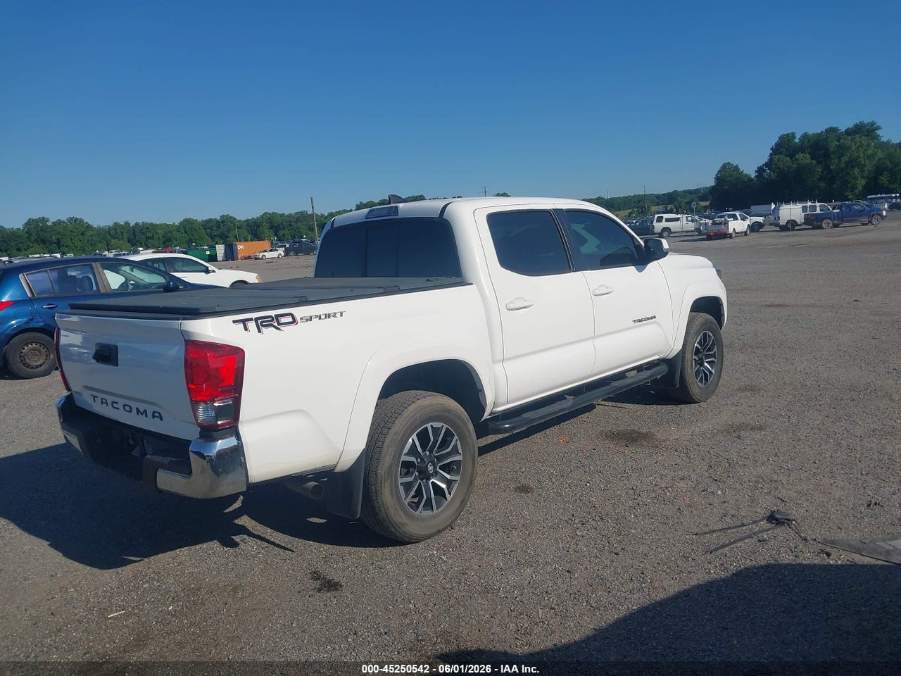 2016 TOYOTA TACOMA SR5 V6 thumbnail 5