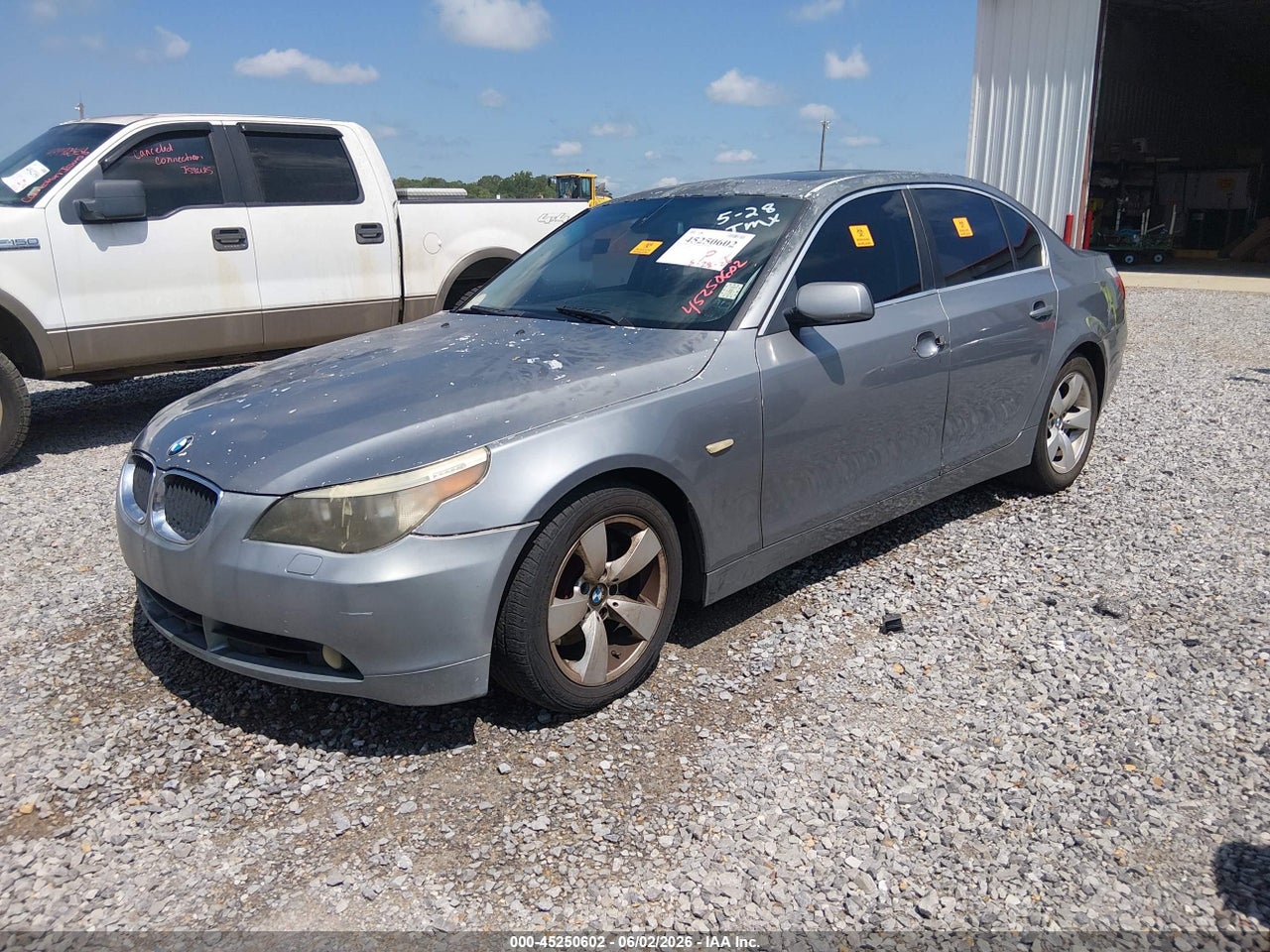 2005 BMW 525I   · 2/12