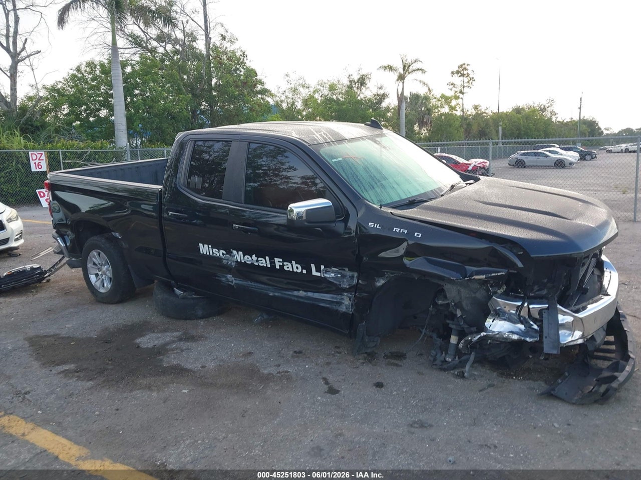 2019 CHEVROLET SILVERADO 1500 LT thumbnail 2