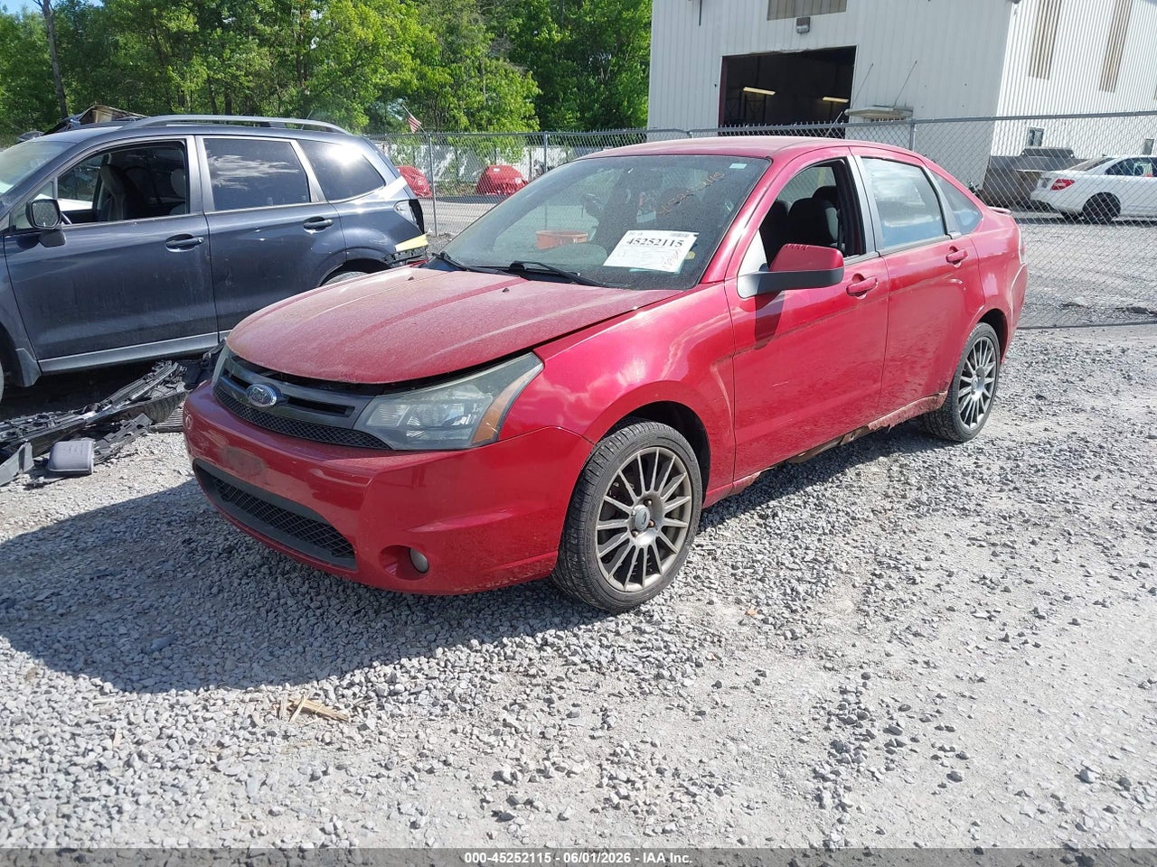 2010 FORD FOCUS SES thumbnail 3