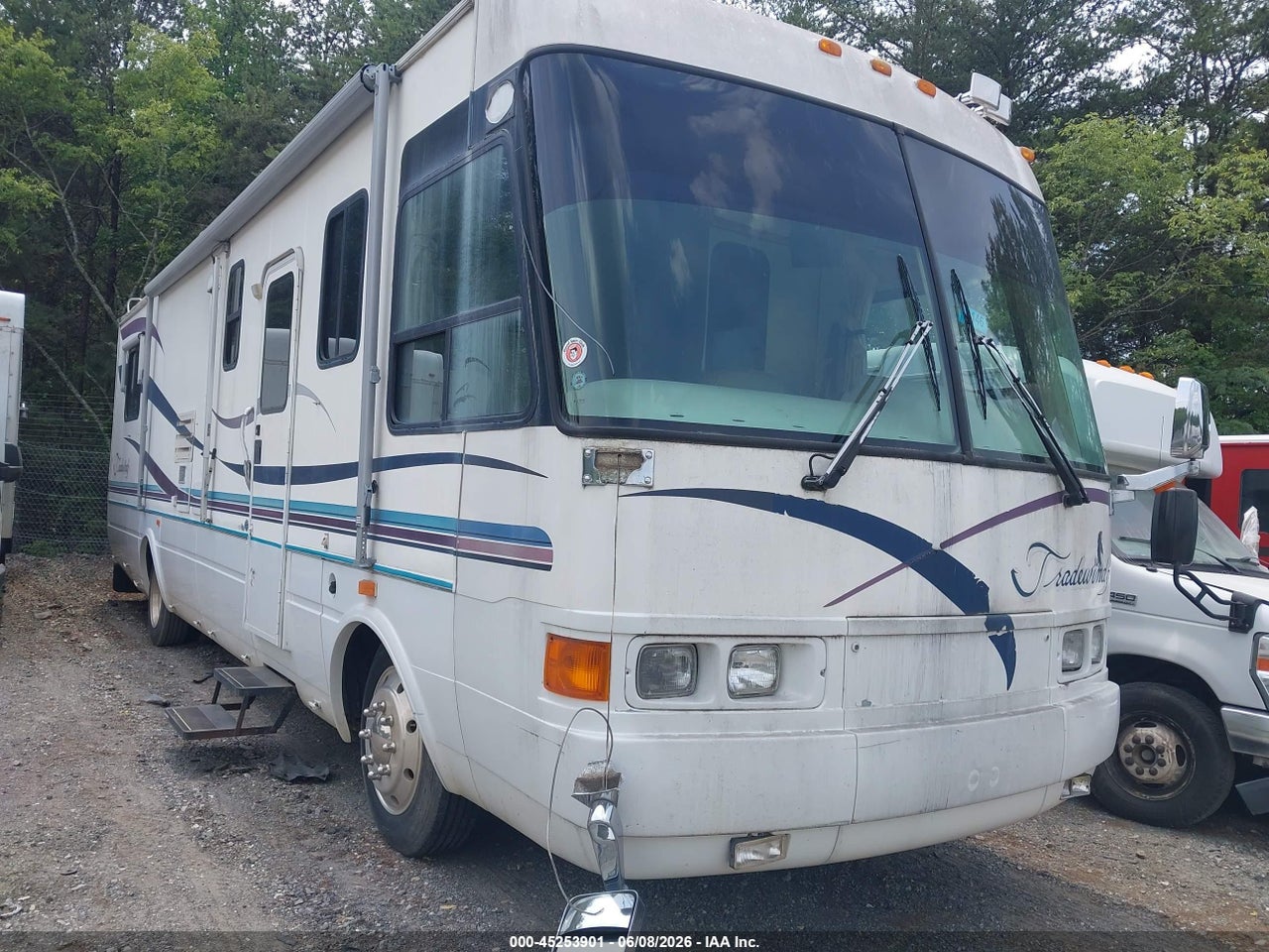 1998 FREIGHTLINER CHASSIS X LINE MOTOR HOME thumbnail 2