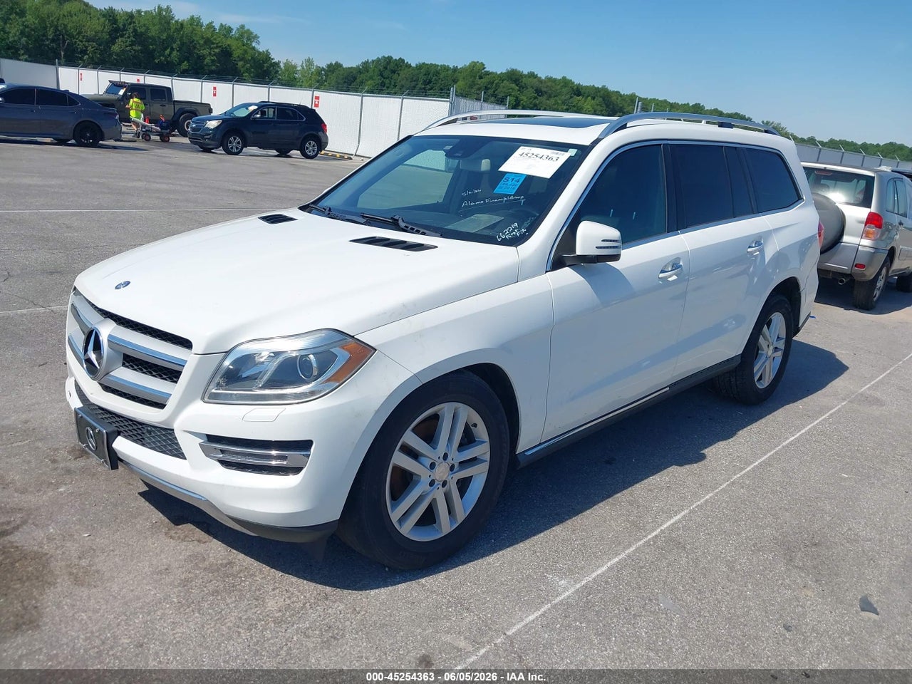2016 MERCEDES-BENZ GL 450 4MATIC · 2/12