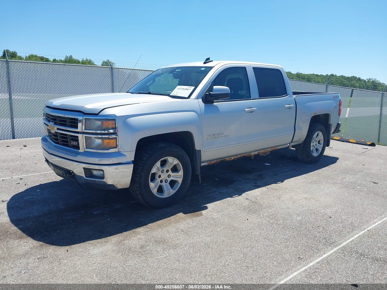 2015 CHEVROLET SILVERADO 1500 1LT/2LT thumbnail 3