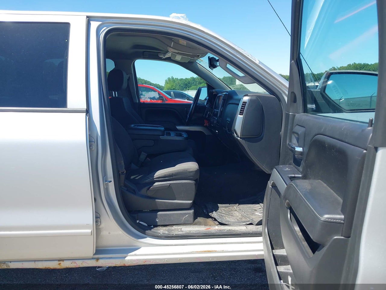 2015 CHEVROLET SILVERADO 1500 1LT/2LT thumbnail 6