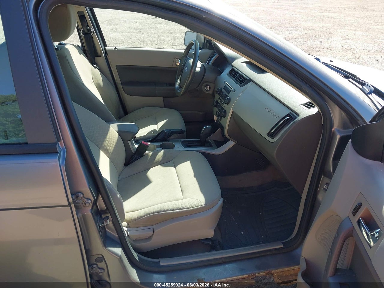 2010 FORD FOCUS SES thumbnail 6