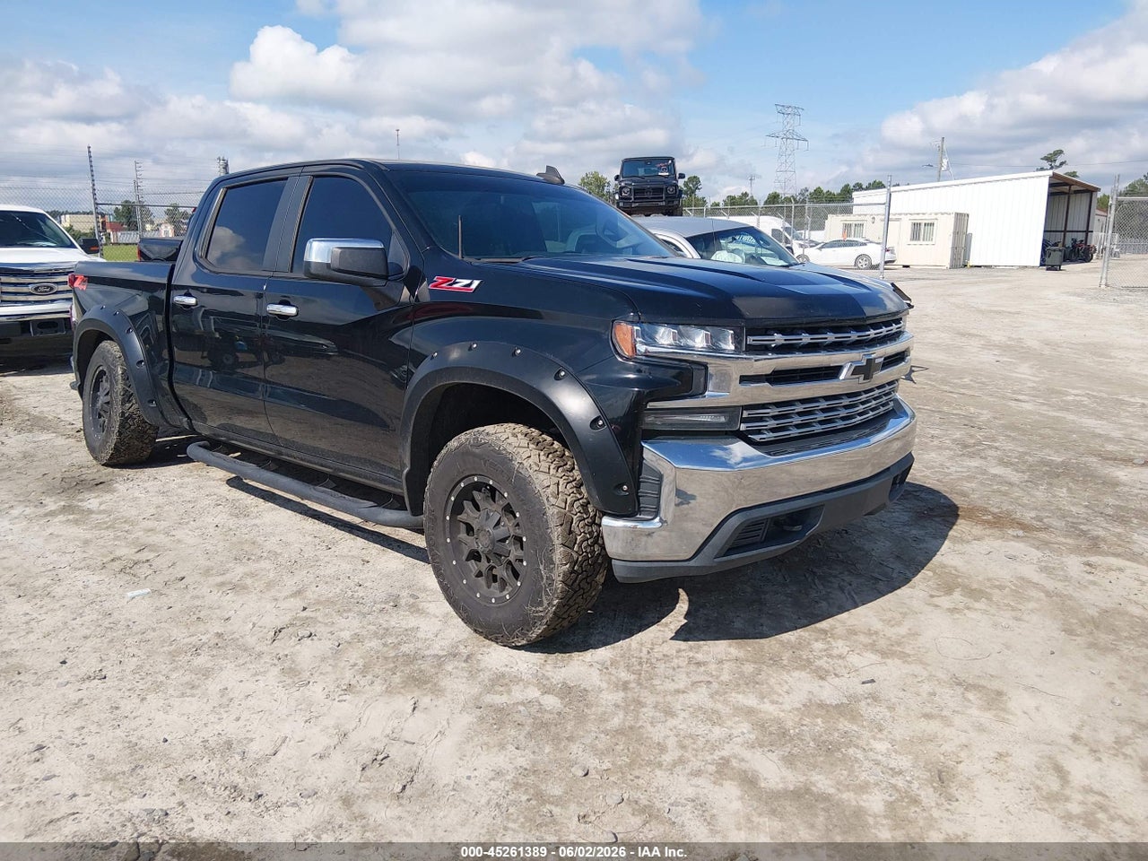 2019 CHEVROLET SILVERADO 1500 LT thumbnail 2