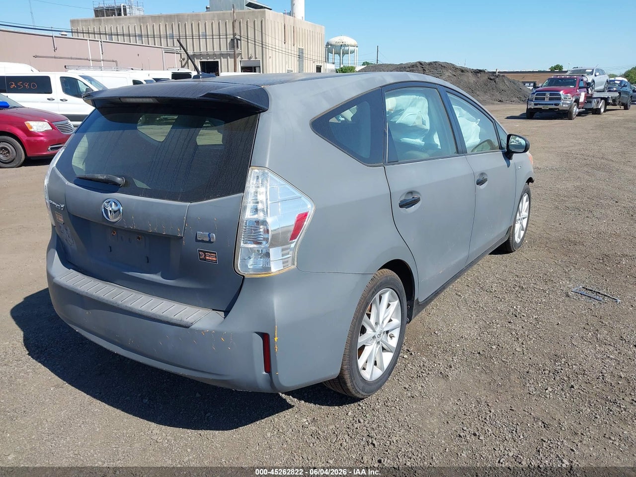 2013 TOYOTA PRIUS V FIVE · 4/12