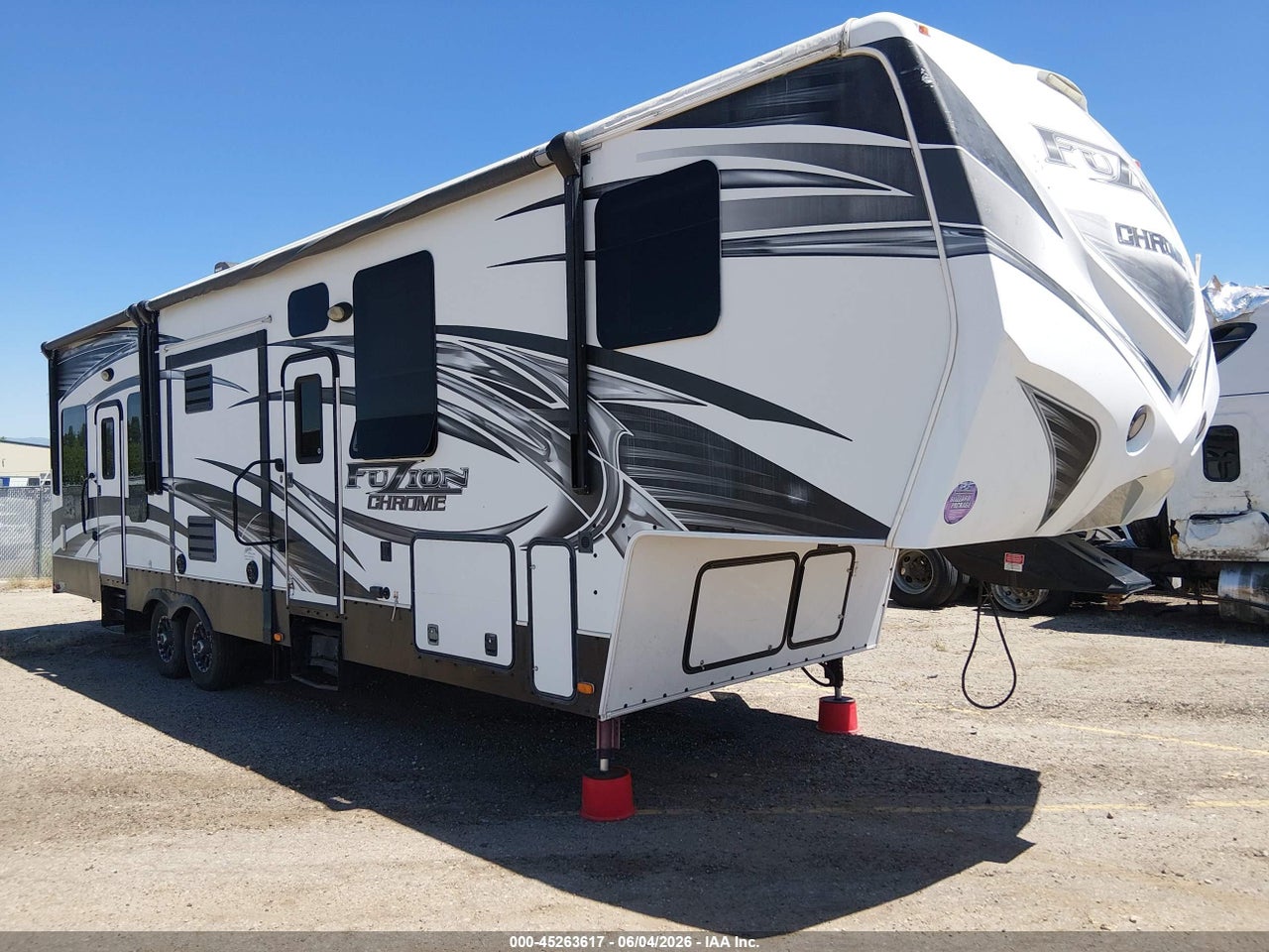 4YDF33129EF****** · 2014 KEYSTONE RV FUZION CHROME