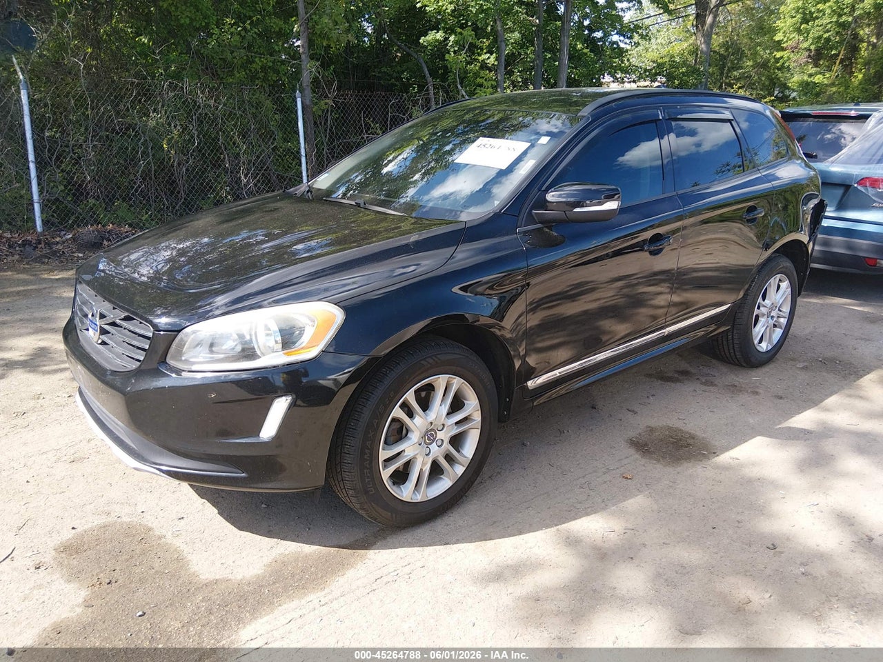 2015 VOLVO XC60 T5 thumbnail 3