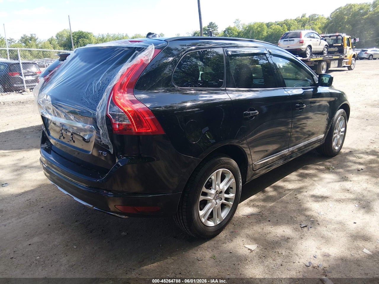 2015 VOLVO XC60 T5 thumbnail 5