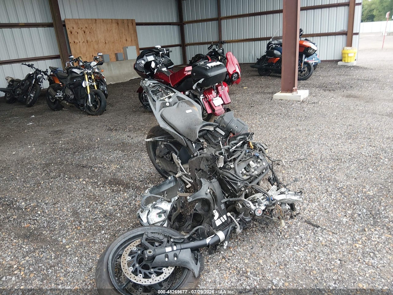 JYARN23EXBA****** · 2011 YAMAHA YZFR1