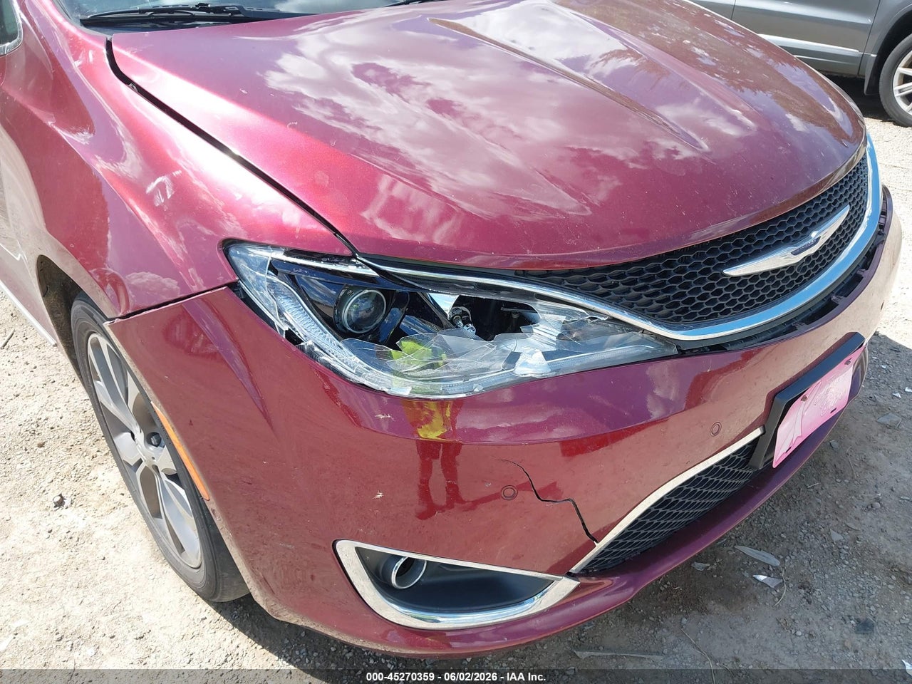 2017 CHRYSLER PACIFICA LIMITED thumbnail 7