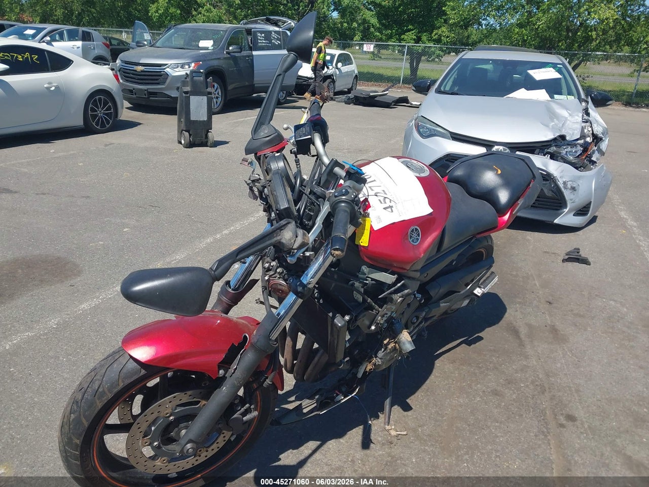 2011 YAMAHA FZ6 R thumbnail 3