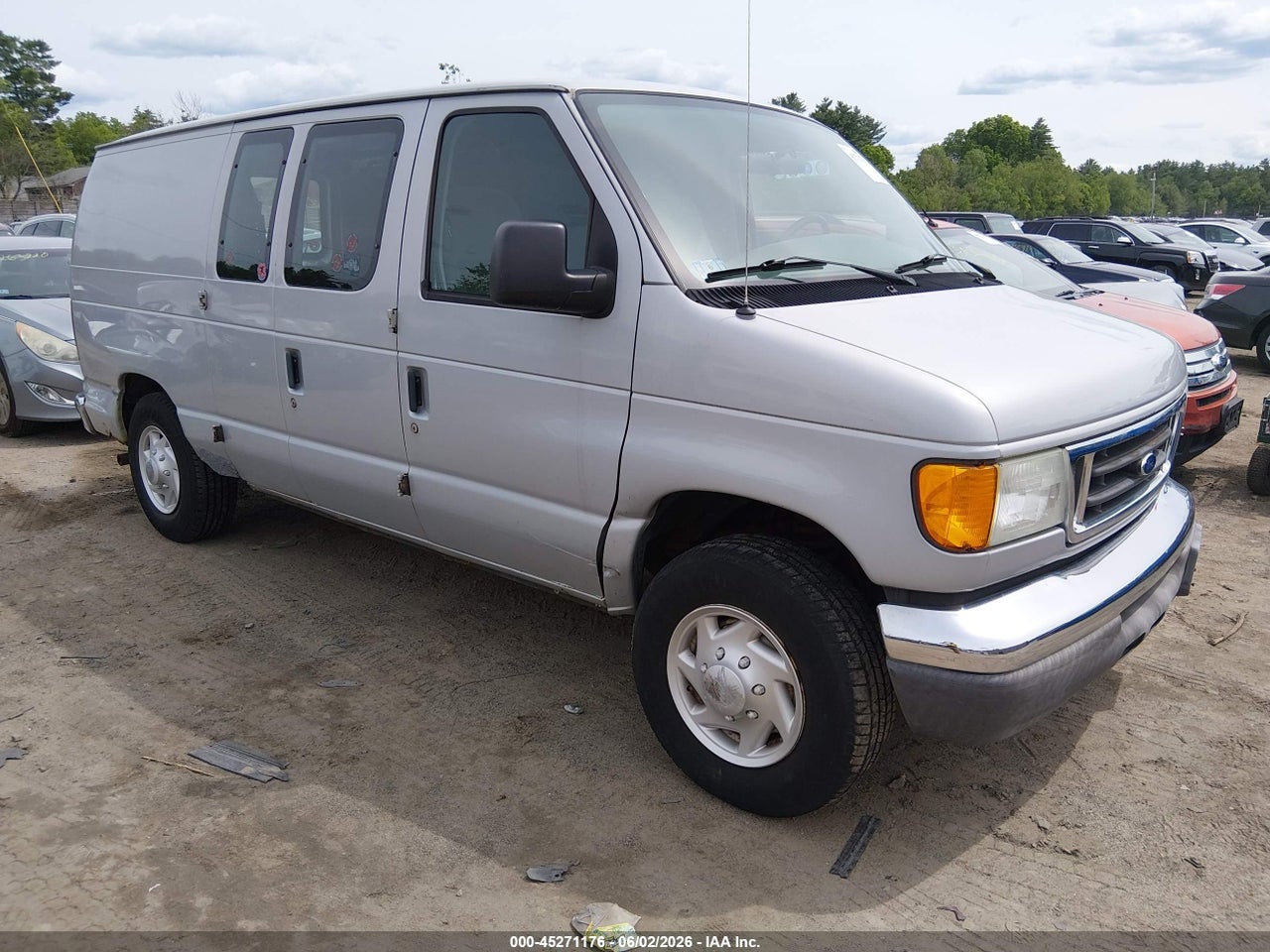 2005 FORD E-250 COMMERCIAL/RECREATIONAL thumbnail 2
