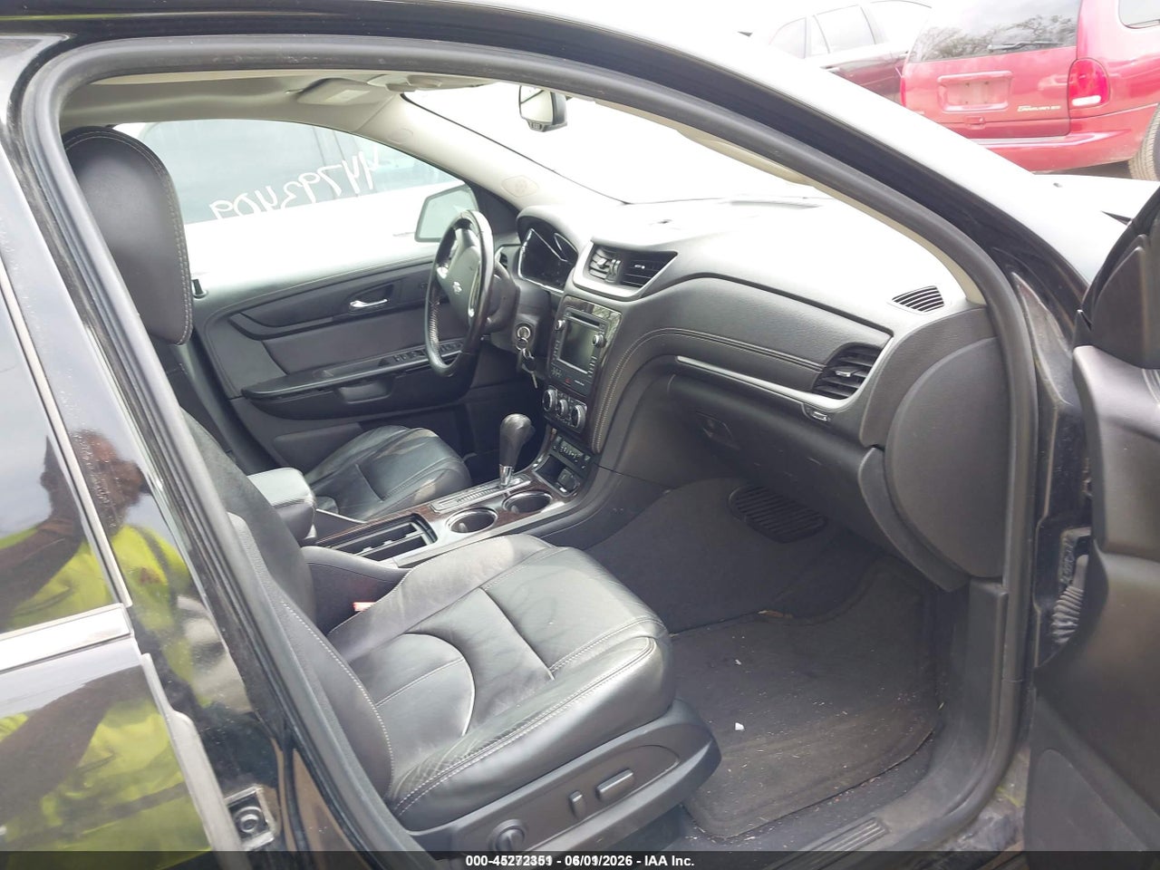 2017 CHEVROLET TRAVERSE 2LT thumbnail 6