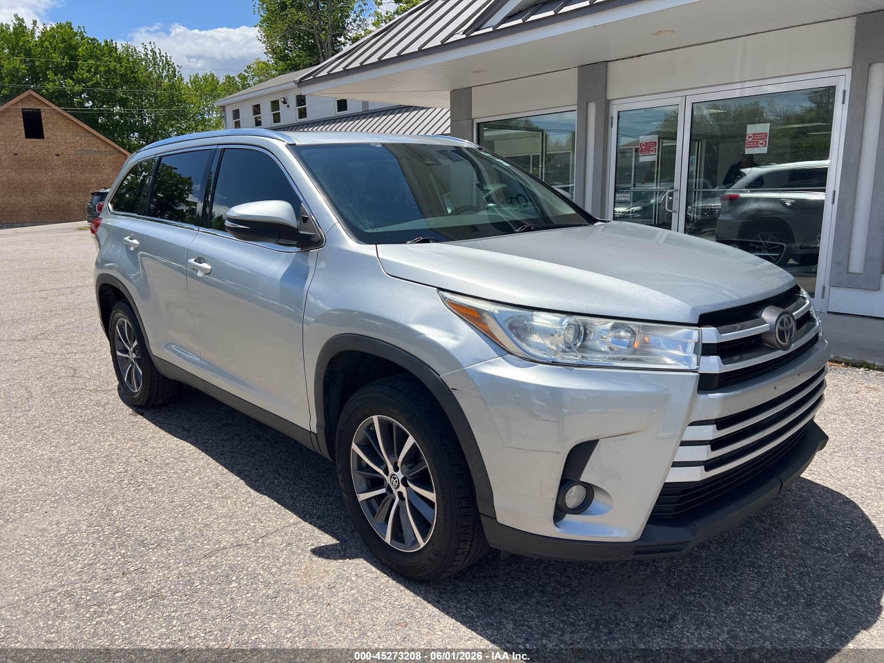 2019 TOYOTA HIGHLANDER XLE thumbnail 2