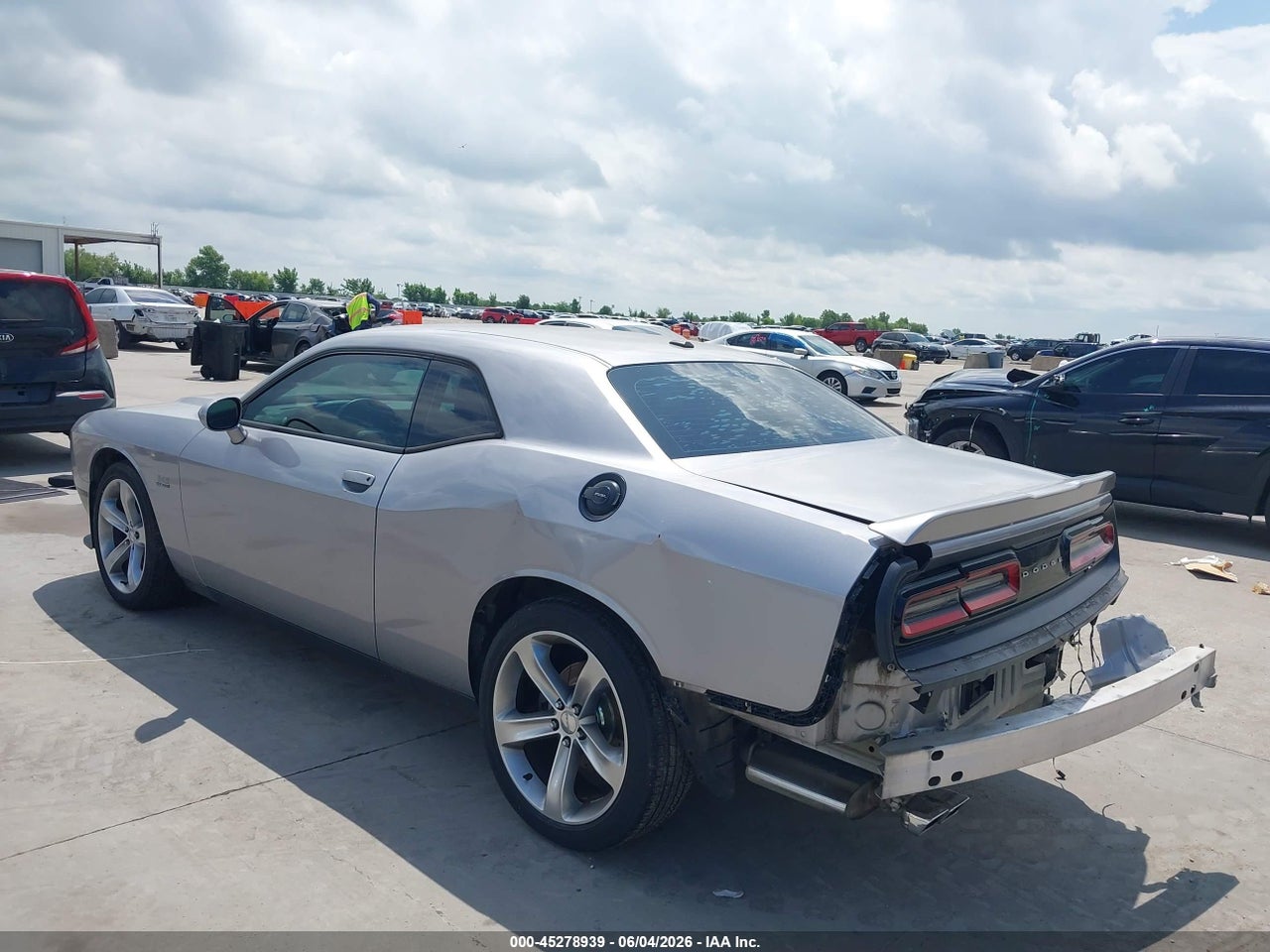 2016 DODGE CHALLENGER R/T thumbnail 4
