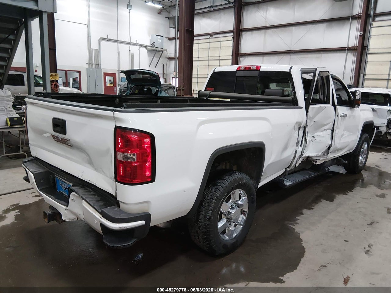 2015 GMC SIERRA 3500HD DENALI thumbnail 5