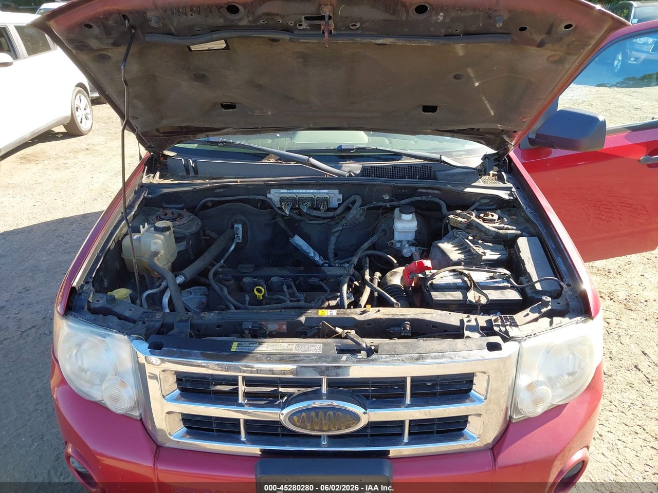 2010 FORD ESCAPE XLS thumbnail 11