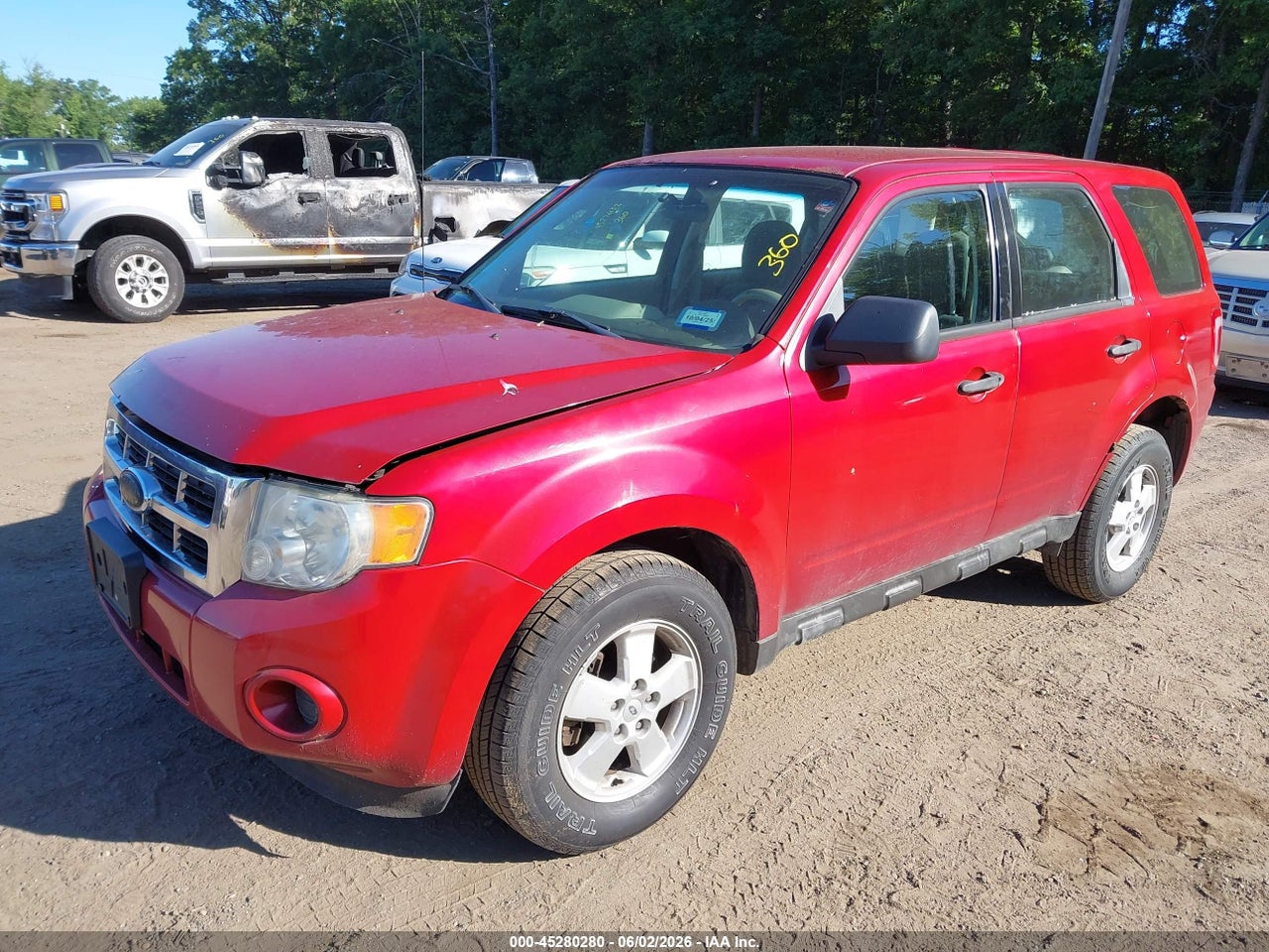2010 FORD ESCAPE XLS thumbnail 3