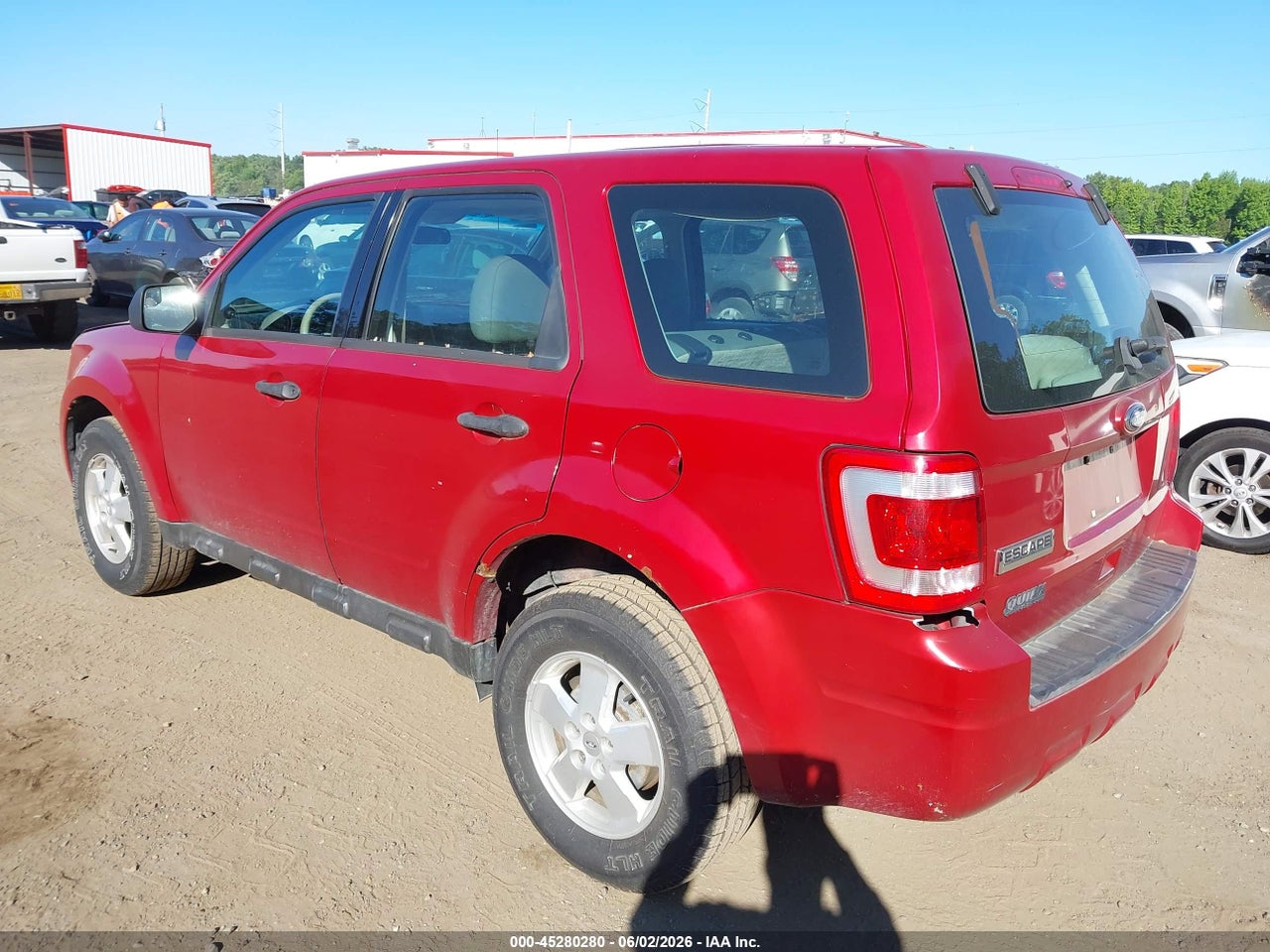 2010 FORD ESCAPE XLS thumbnail 4