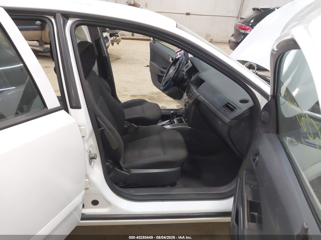2008 SATURN ASTRA XE thumbnail 6