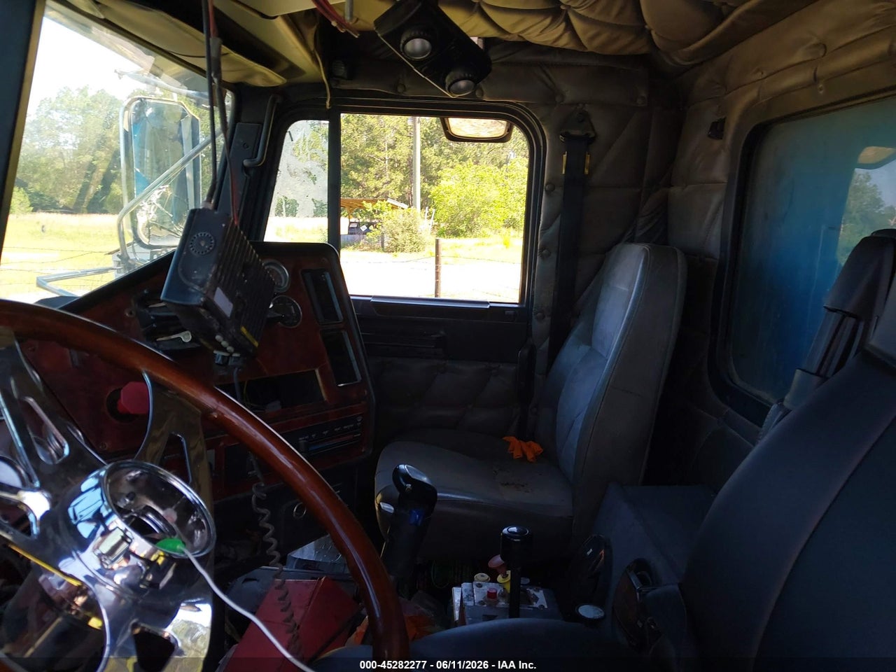 2007 FREIGHTLINER CONVENTIONAL FLD120 thumbnail 9