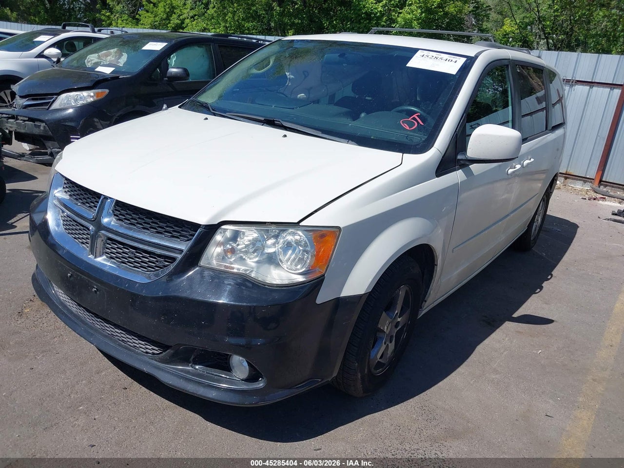2013 DODGE GRAND CARAVAN SXT thumbnail 3