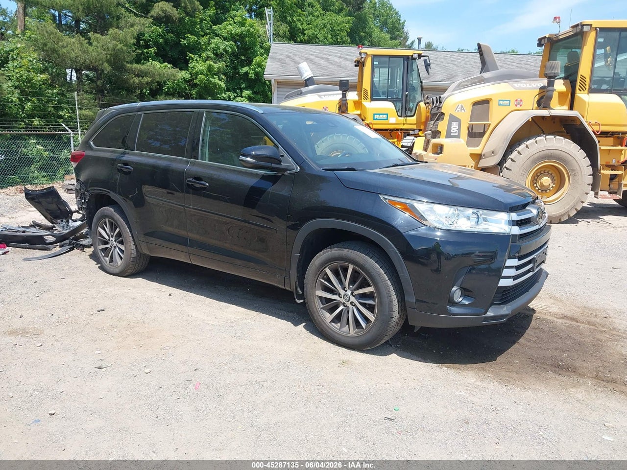 2017 TOYOTA HIGHLANDER XLE thumbnail 2