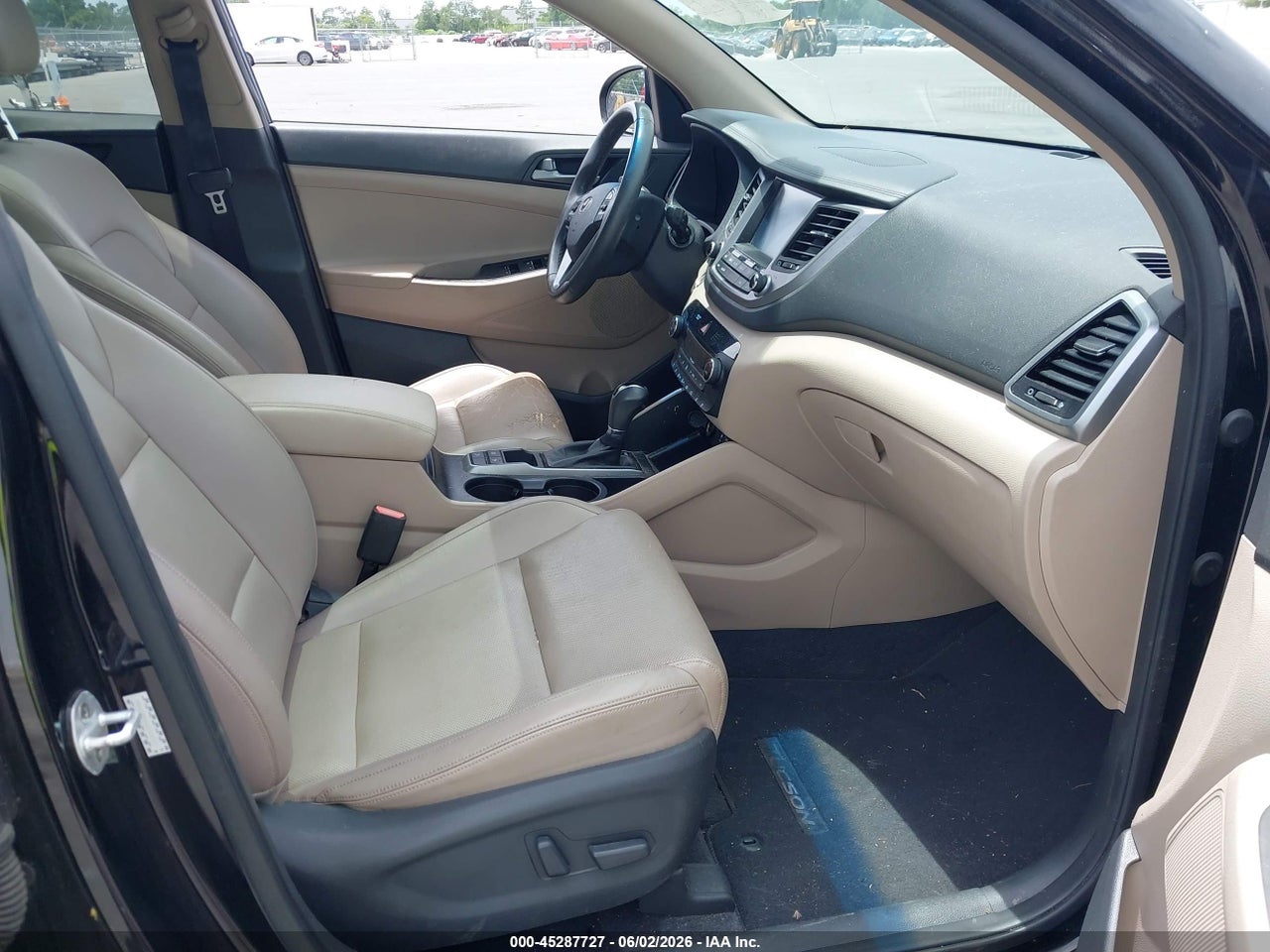 2016 HYUNDAI TUCSON LIMITED · 5/12