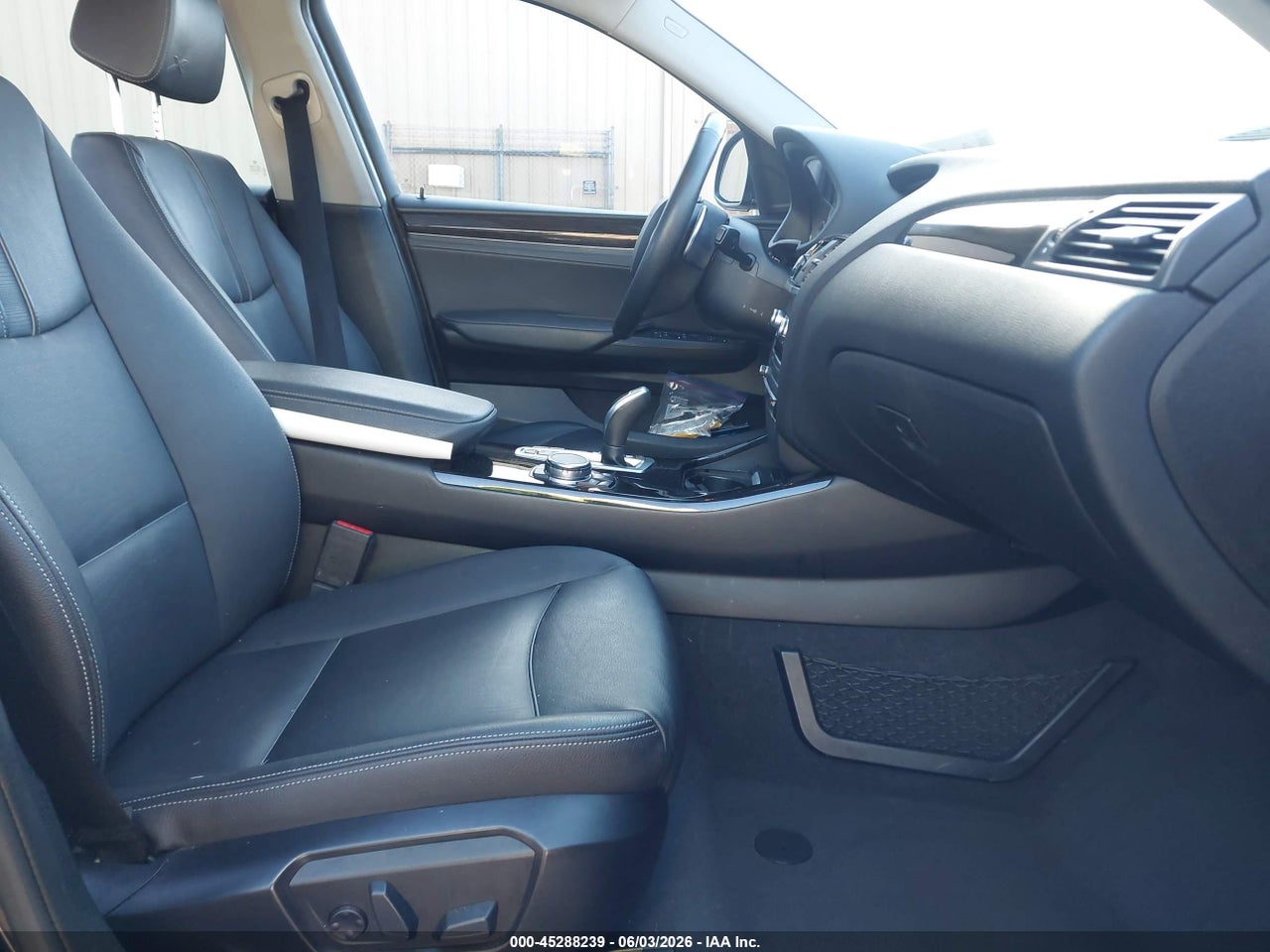 2016 BMW X4 XDRIVE28I thumbnail 6