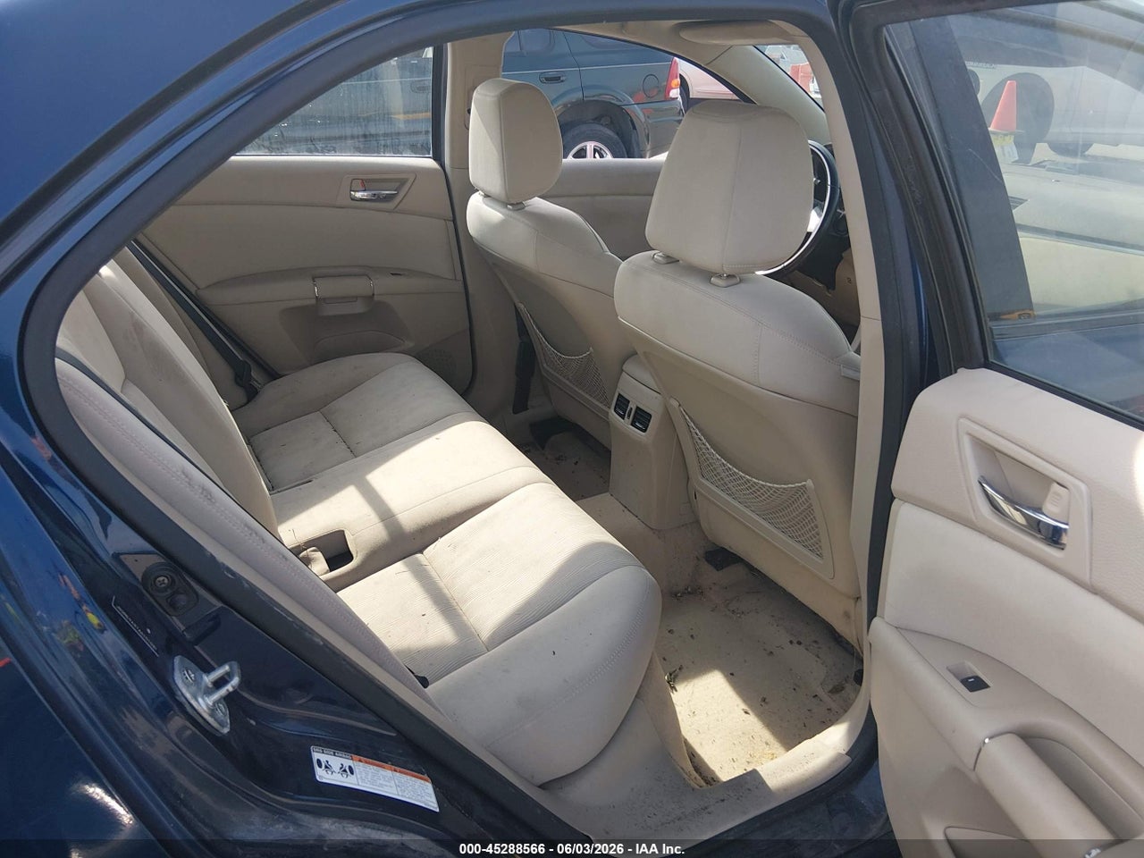 2010 SUZUKI KIZASHI SE thumbnail 9
