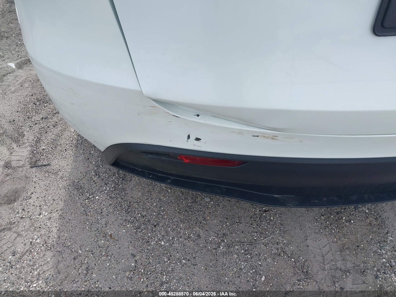2024 TESLA MODEL Y LONG RANGE SINGLE MOTOR REAR-WHEEL DRIVE/RWD · 6/12