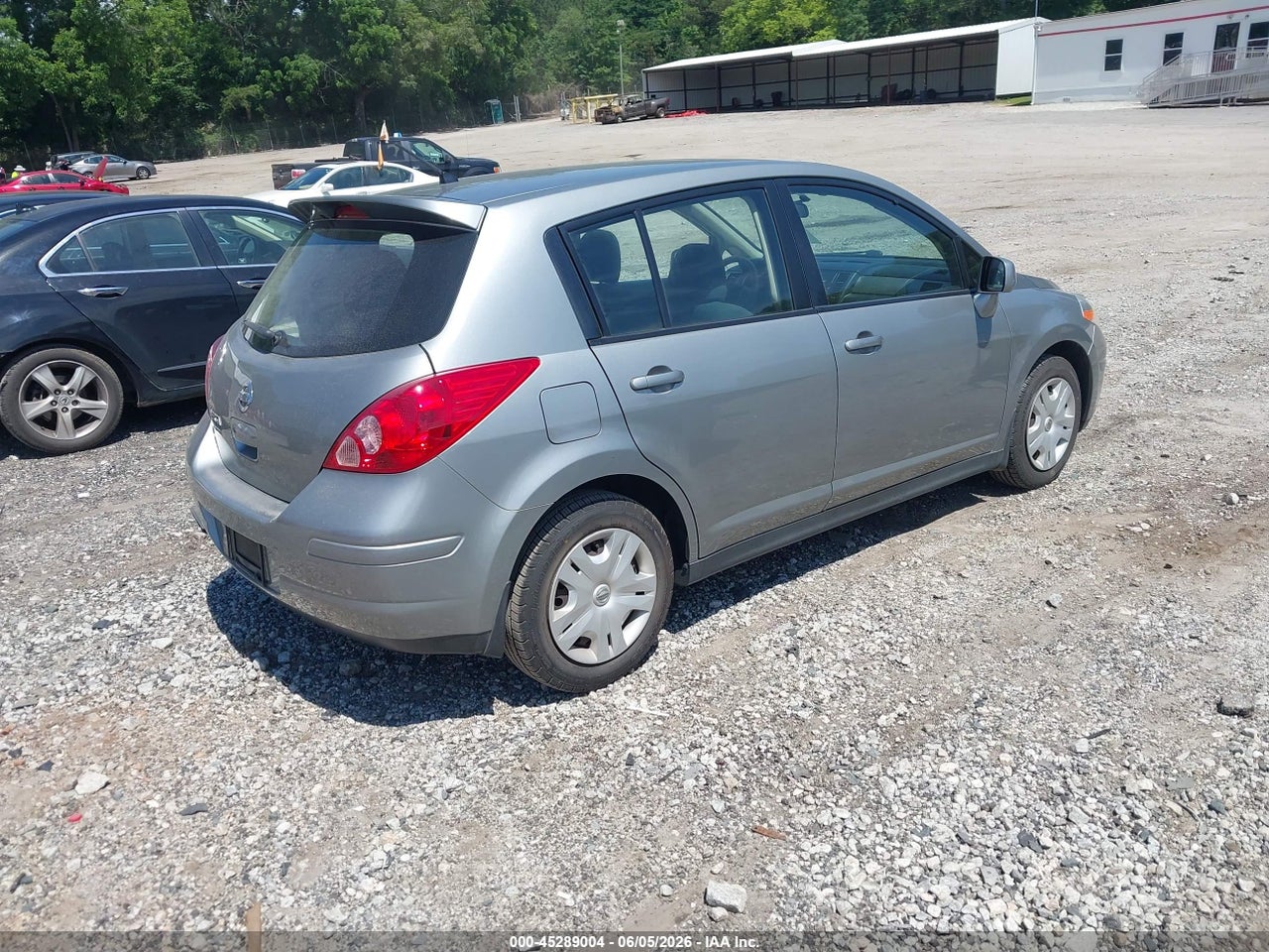 2011 NISSAN VERSA 1.8S · 4/12