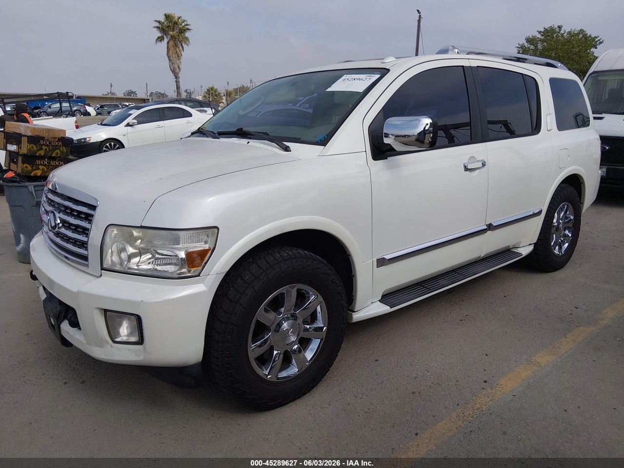 2010 INFINITI QX56   · 2/12