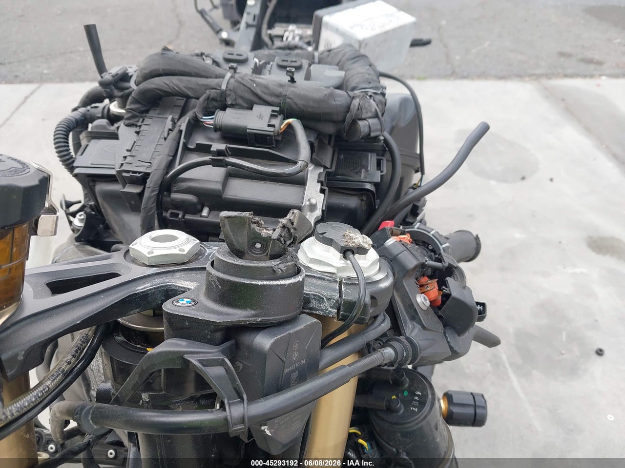 2022 BMW S 1000 RR thumbnail 12