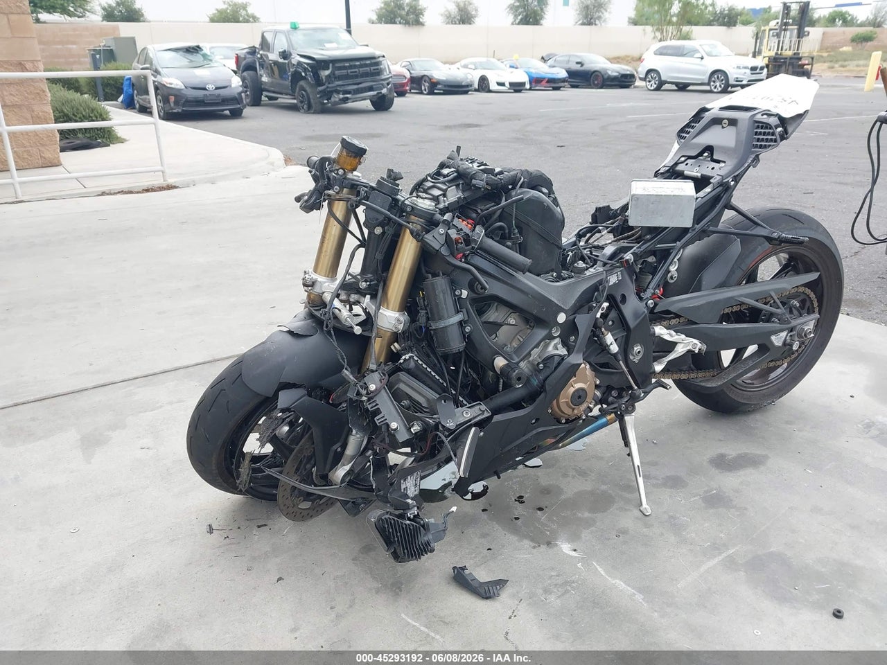 2022 BMW S 1000 RR thumbnail 3