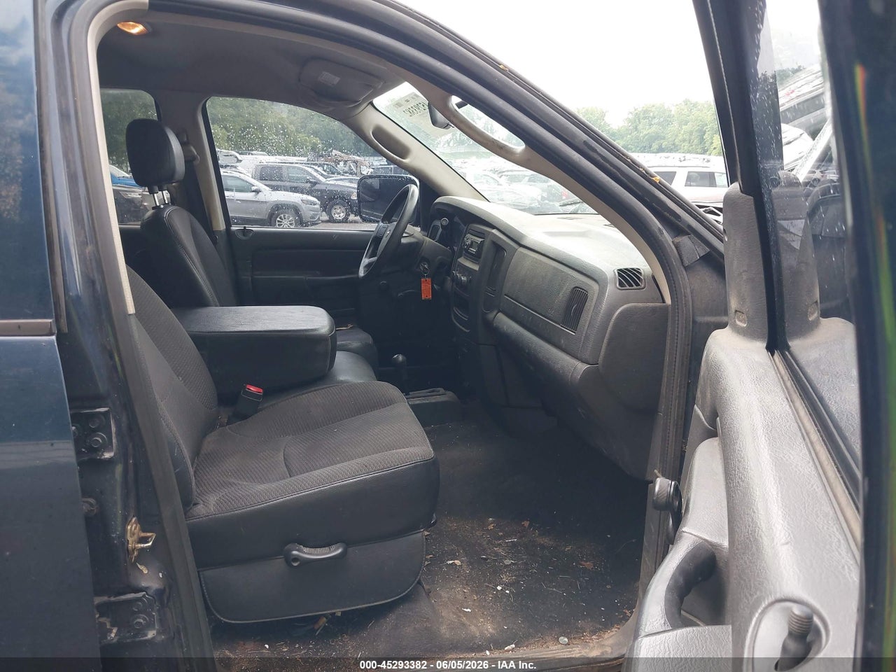 2005 DODGE RAM 3500 ST thumbnail 6