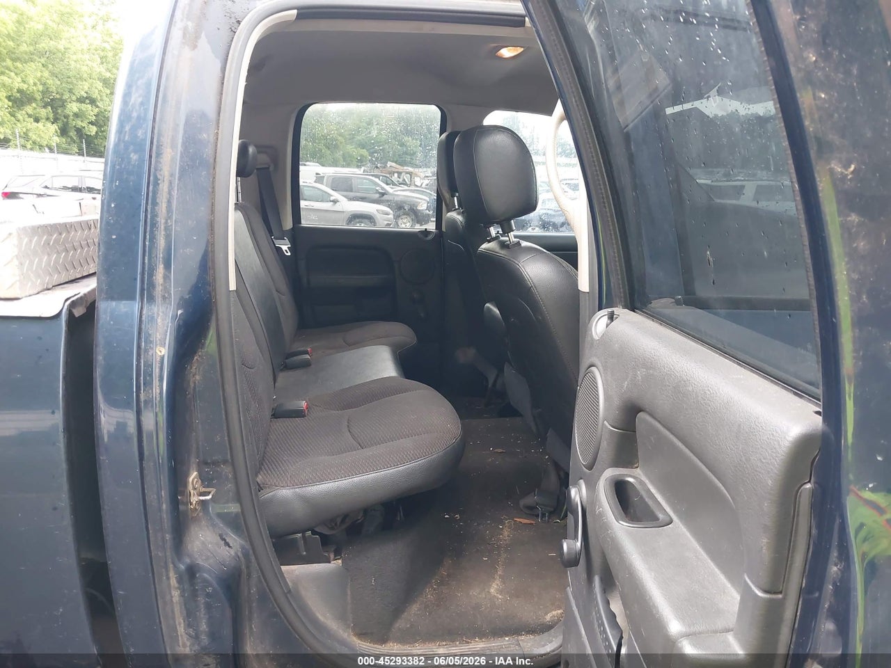 2005 DODGE RAM 3500 ST thumbnail 9