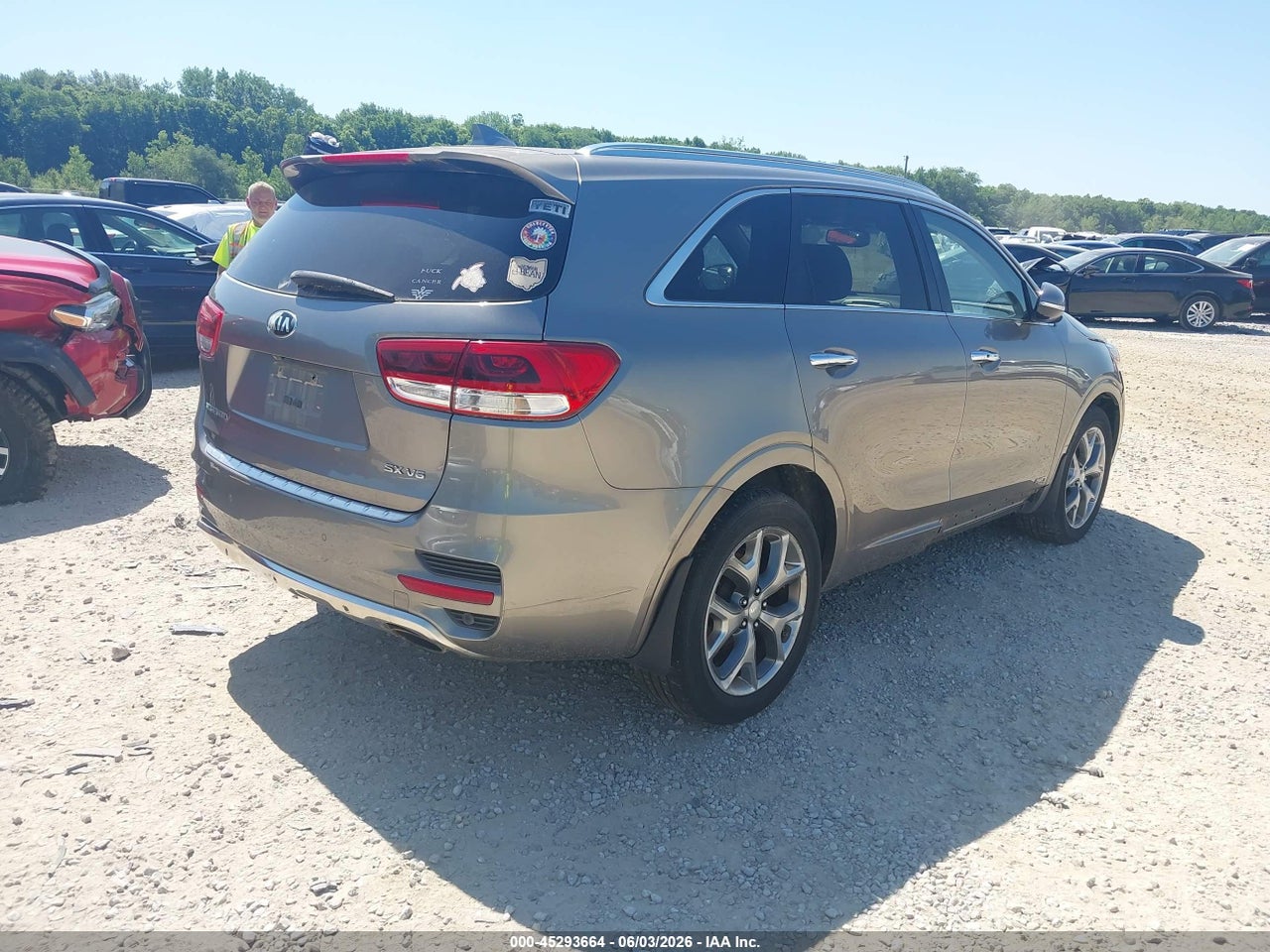 2016 KIA SORENTO 3.3L SX · 4/12