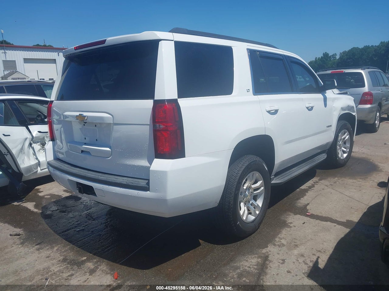 2015 CHEVROLET TAHOE LT thumbnail 5