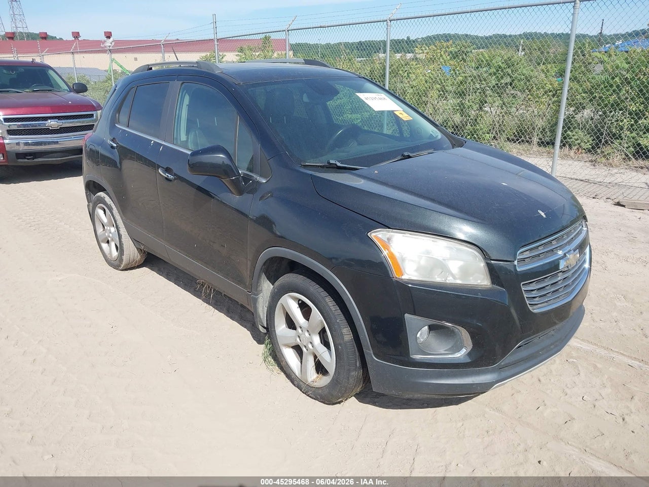2015 CHEVROLET TRAX LTZ thumbnail 2