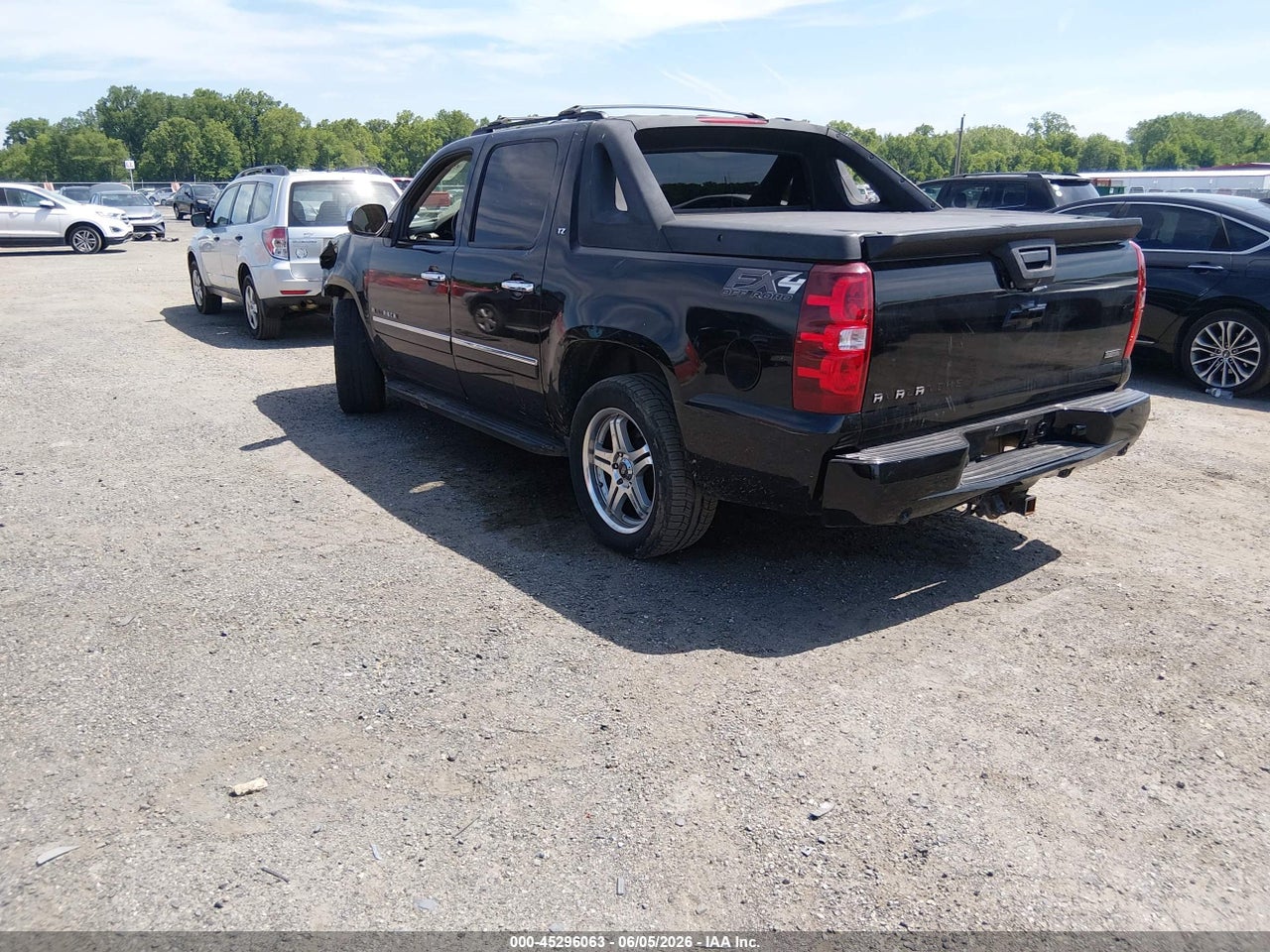 2010 CHEVROLET AVALANCHE 1500 LTZ · 3/12