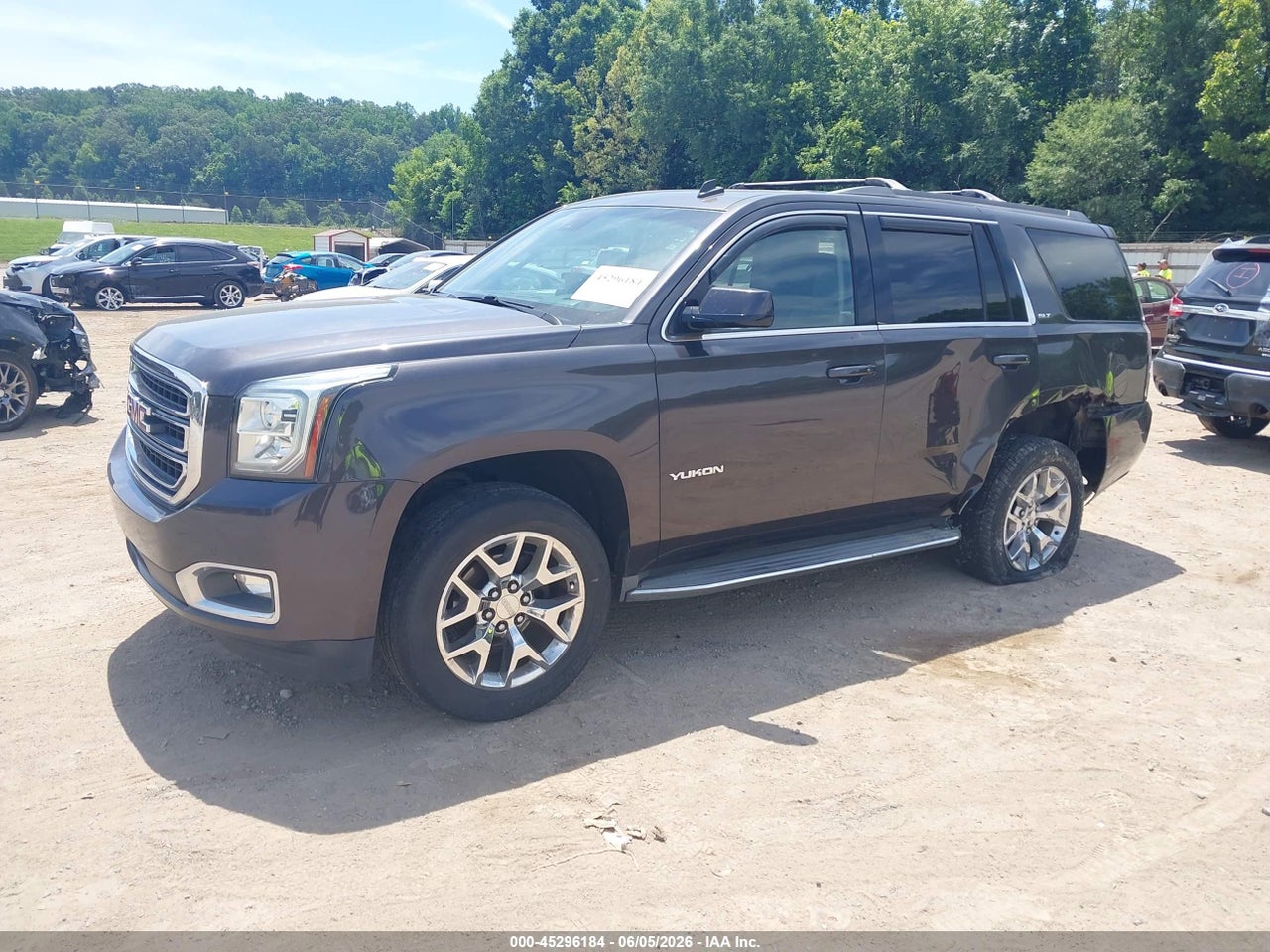 2015 GMC YUKON SLT thumbnail 3